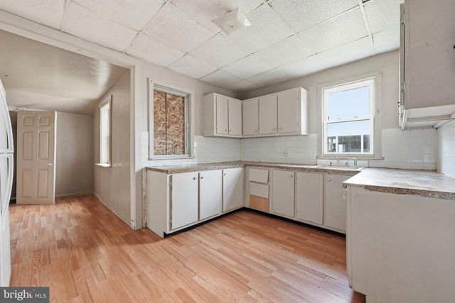 420 OAK ST E, Millville, NJ 08332