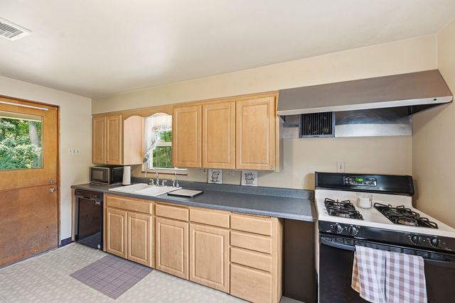 2515 McKinney ROAD, Sewickley, PA 15143