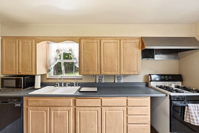 2515 McKinney ROAD, Sewickley, PA 15143