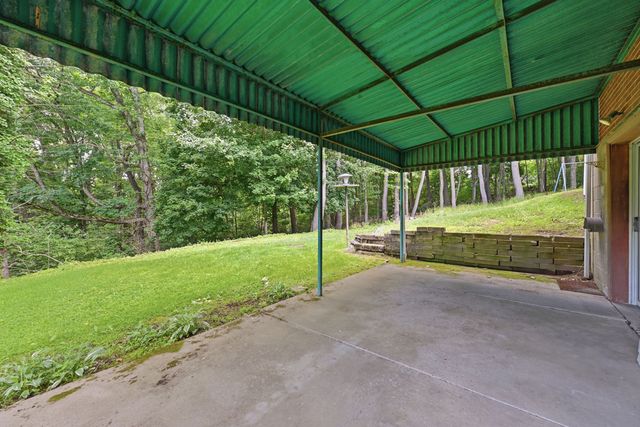 2515 McKinney ROAD, Sewickley, PA 15143