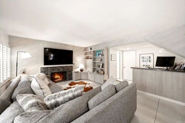 512 Tranquil Court, Encinitas, CA 92024