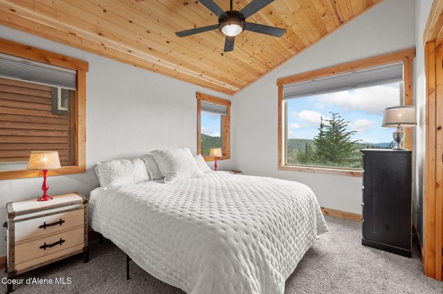 21 Harrison Ln, Sandpoint, ID 83864