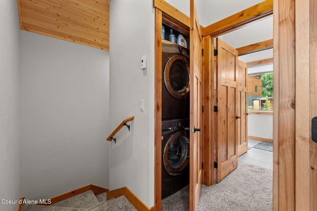 21 Harrison Ln, Sandpoint, ID 83864