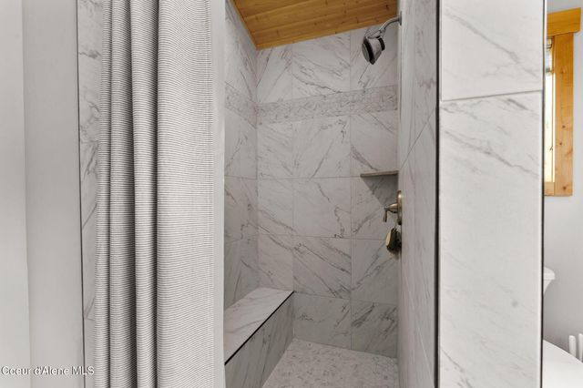 21 Harrison Ln, Sandpoint, ID 83864