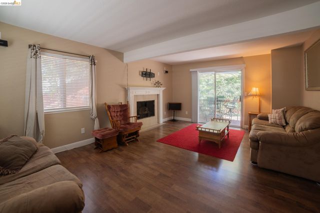 24025 N Oxbow, Sonora, CA 95370