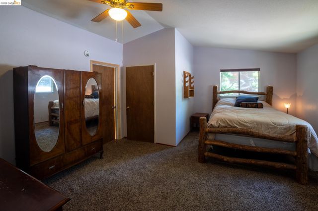 24025 N Oxbow, Sonora, CA 95370