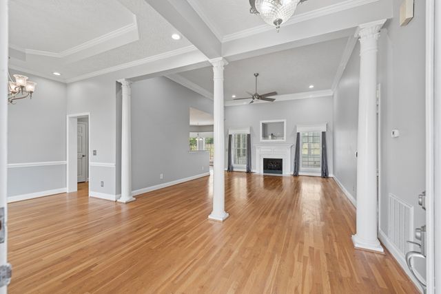 1015 Fairways Dr, Greenbrier, TN 37073