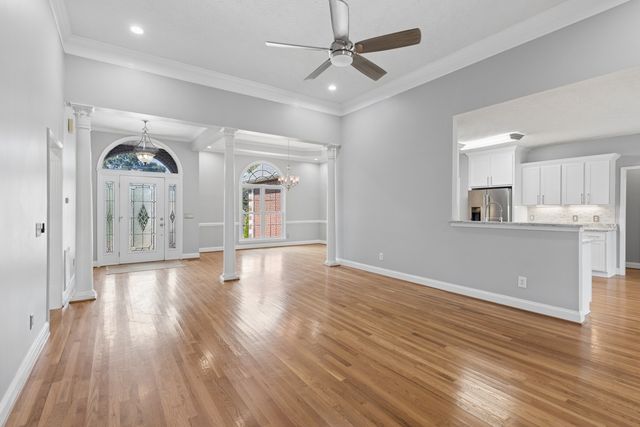 1015 Fairways Dr, Greenbrier, TN 37073