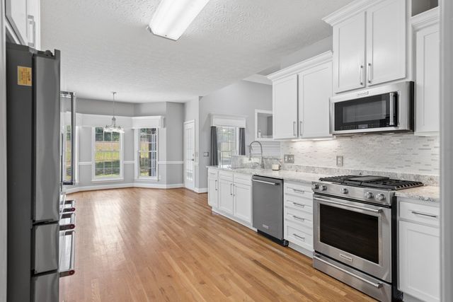 1015 Fairways Dr, Greenbrier, TN 37073