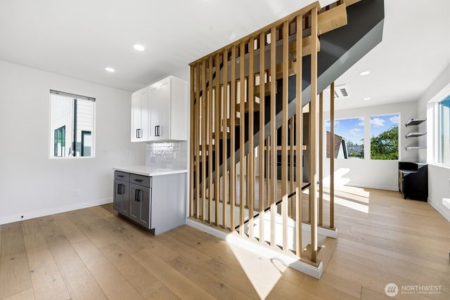 8451 18th Avenue SW, Seattle, WA 98106