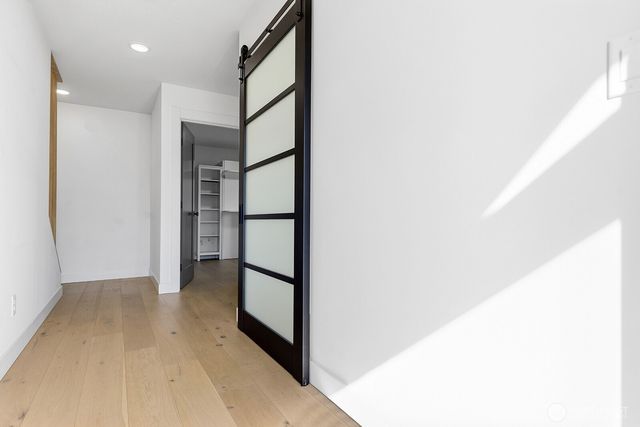 8451 18th Avenue SW, Seattle, WA 98106