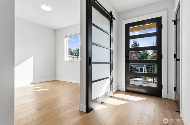 8451 18th Avenue SW, Seattle, WA 98106