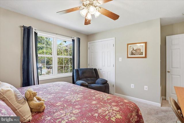 6 PORTSMOUTH RD, Front Royal, VA 22630