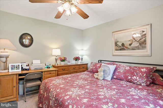 6 PORTSMOUTH RD, Front Royal, VA 22630