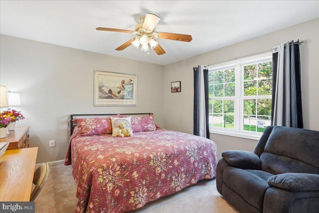 6 PORTSMOUTH RD, Front Royal, VA 22630