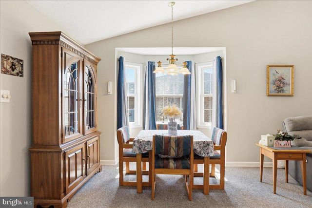 6 PORTSMOUTH RD, Front Royal, VA 22630