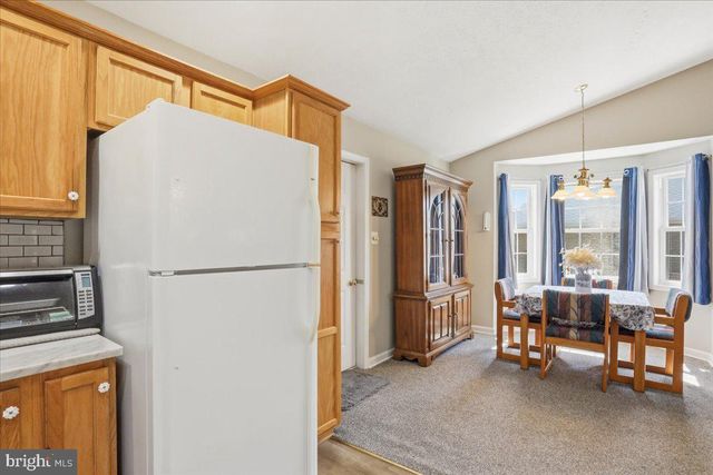 6 PORTSMOUTH RD, Front Royal, VA 22630
