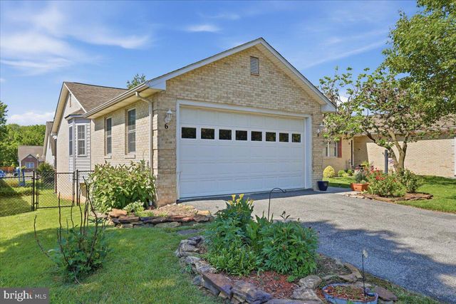 6 PORTSMOUTH RD, Front Royal, VA 22630