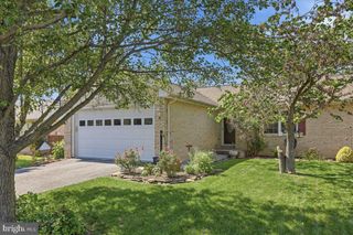 6 PORTSMOUTH RD, Front Royal, VA 22630
