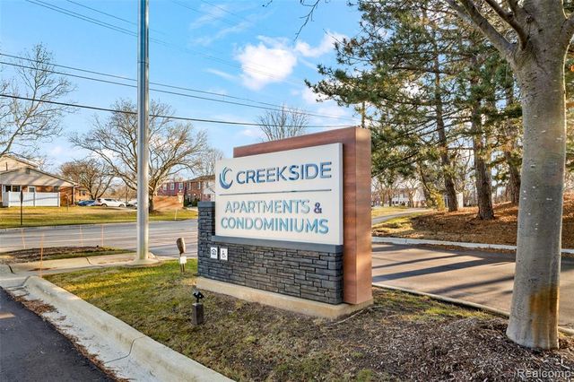 22161 Indian Creek Drive, Farmington Hills, MI 48335