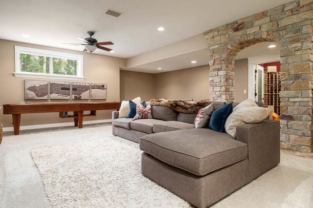 12746 ASHFIELD Road, Caledonia, IL 61011