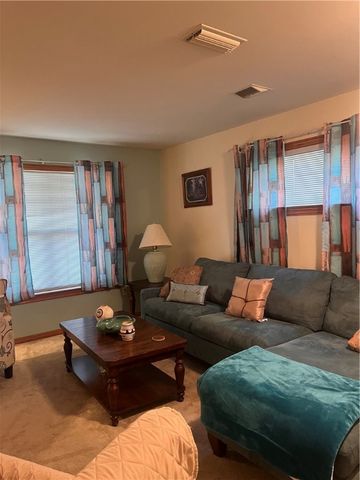 231 S Inglewood Avenue, Russellville, AR 72801