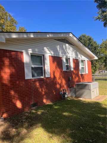 231 S Inglewood Avenue, Russellville, AR 72801