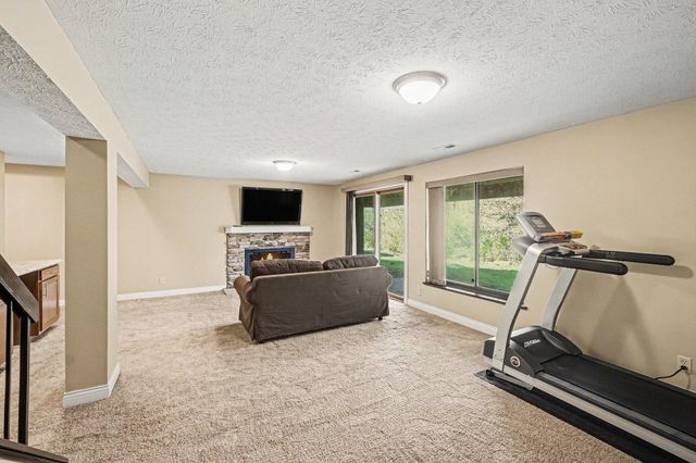 7002 Nob Hill Drive, Fort Thomas, KY 41075