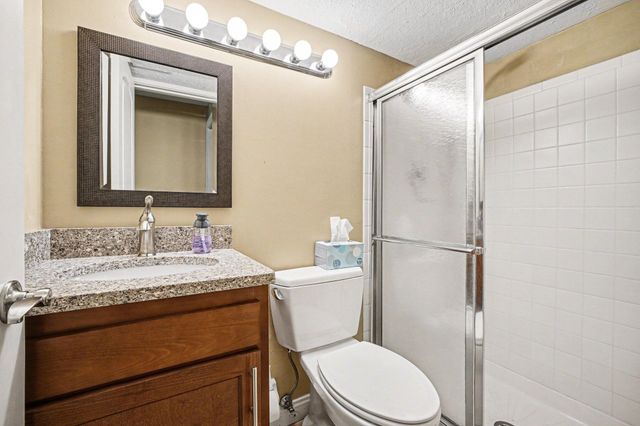 7002 Nob Hill Drive, Fort Thomas, KY 41075