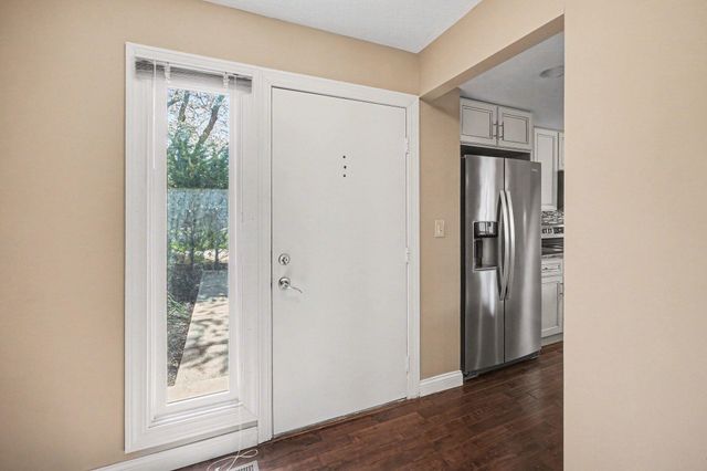 7002 Nob Hill Drive, Fort Thomas, KY 41075