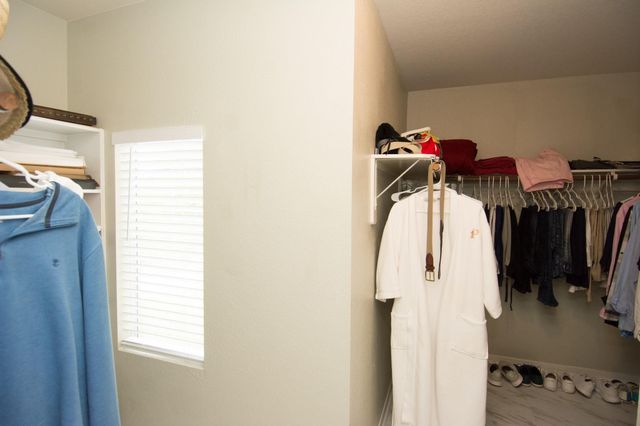 16933 Scenic Knoll, Conroe, TX 77385