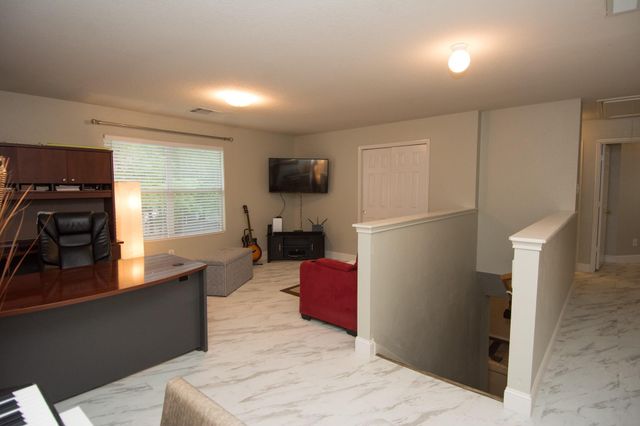 16933 Scenic Knoll, Conroe, TX 77385