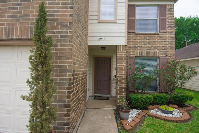 16933 Scenic Knoll, Conroe, TX 77385