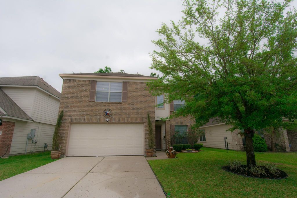 16933 Scenic Knoll, Conroe, TX 77385