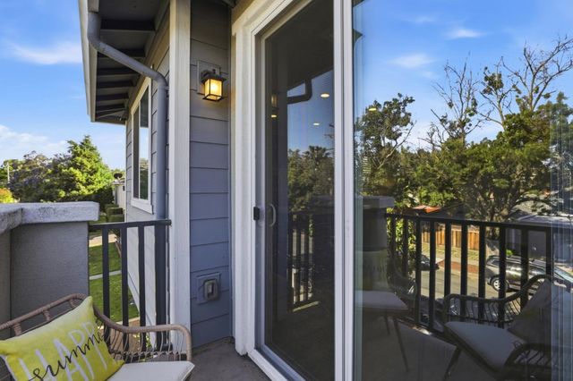 968 Almaden Lane, San Jose, CA 95125