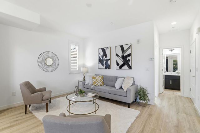968 Almaden Lane, San Jose, CA 95125