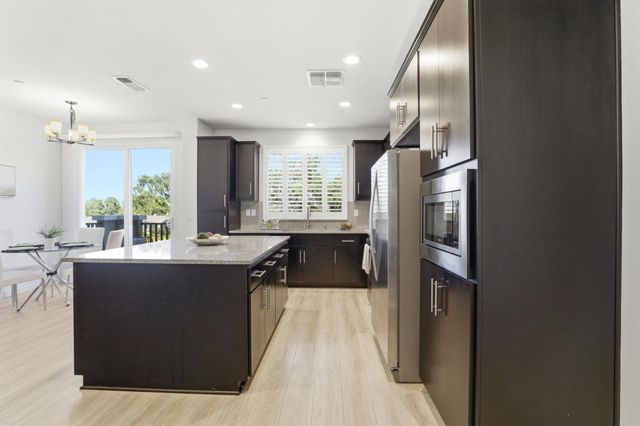 968 Almaden Lane, San Jose, CA 95125