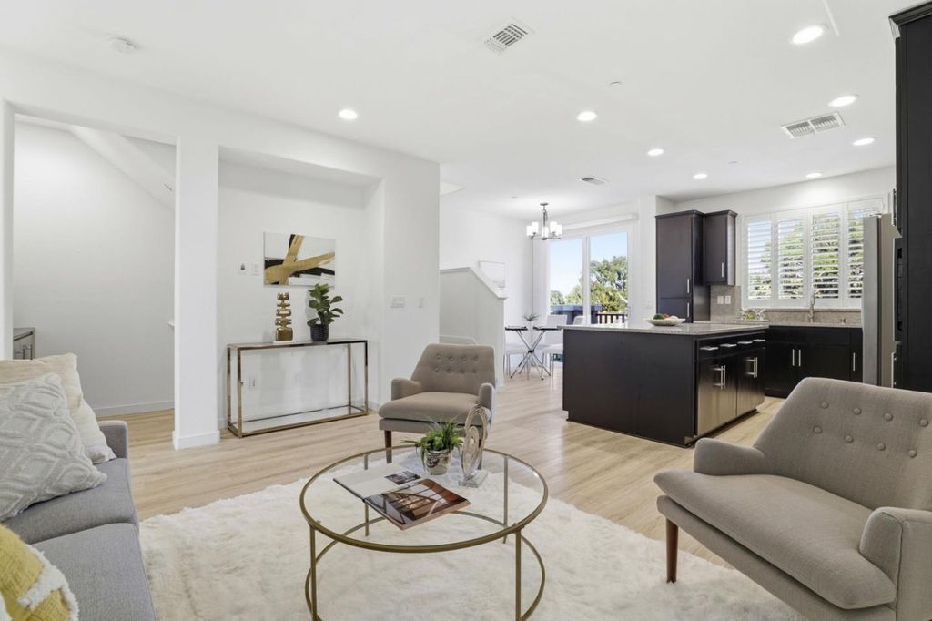 968 Almaden Lane, San Jose, CA 95125