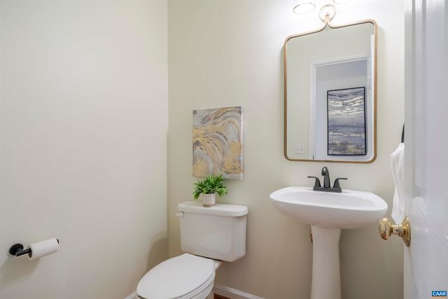 1051 OLD FOX TRAIL LN, Crozet, VA 22932