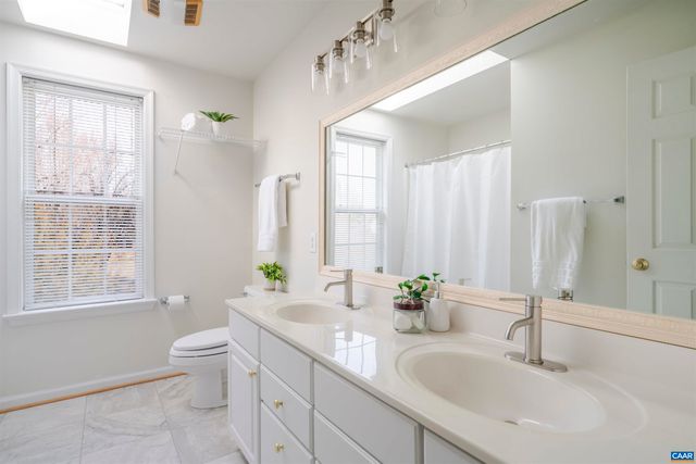 1051 OLD FOX TRAIL LN, Crozet, VA 22932