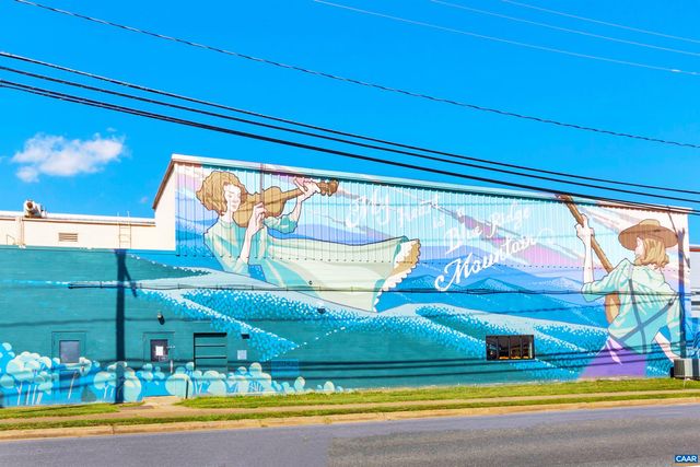 1051 OLD FOX TRAIL LN, Crozet, VA 22932