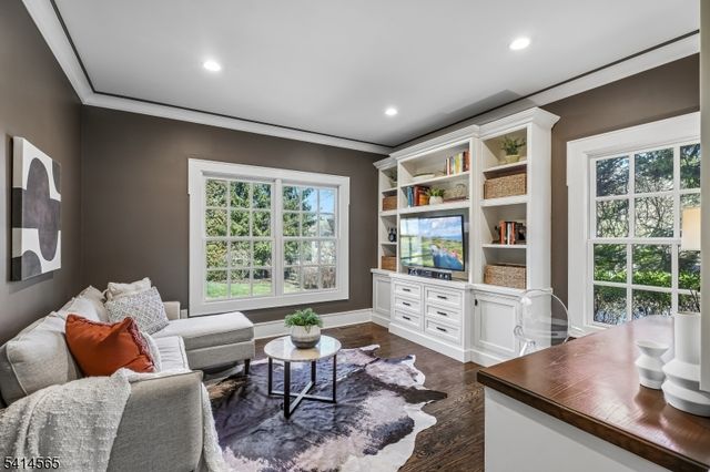 26 Keats Rd, Millburn Twp., NJ 07078