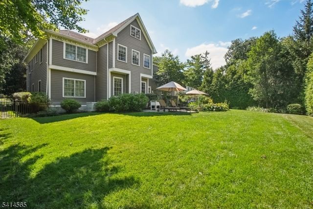 26 Keats Rd, Millburn Twp., NJ 07078