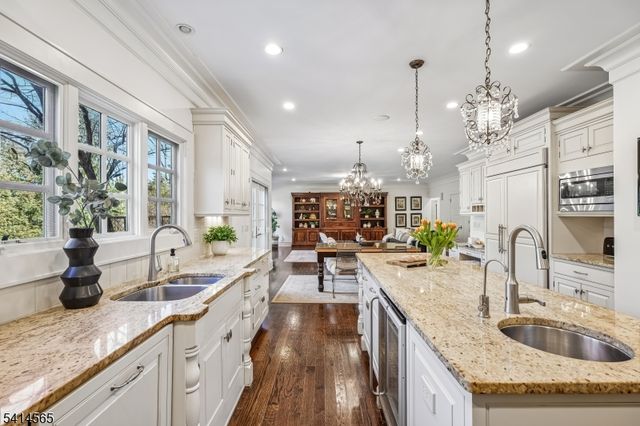 26 Keats Rd, Millburn Twp., NJ 07078