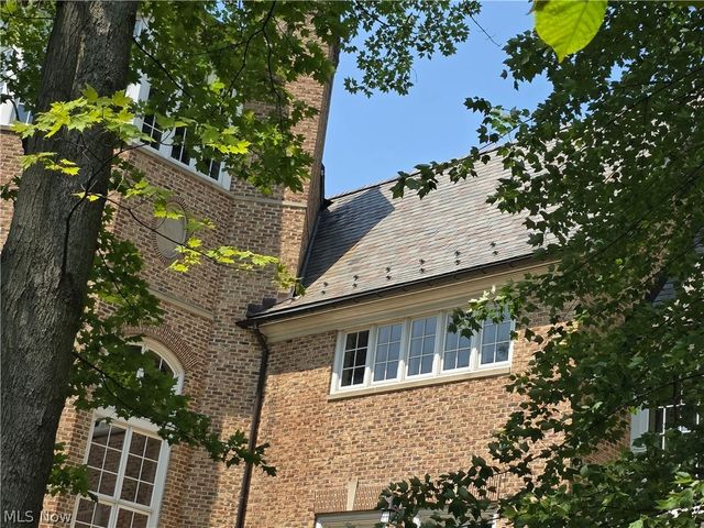 545 Bristol Drive, Aurora, OH 44202
