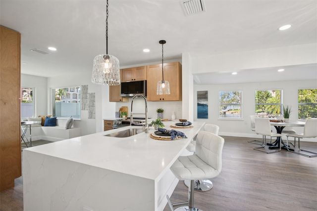 1739 BAYOU GRANDE BOULEVARD NE, St Petersburg, FL 33703