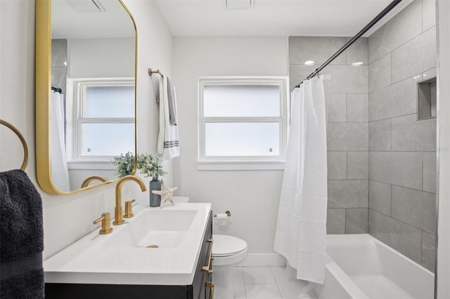 1739 BAYOU GRANDE BOULEVARD NE, St Petersburg, FL 33703