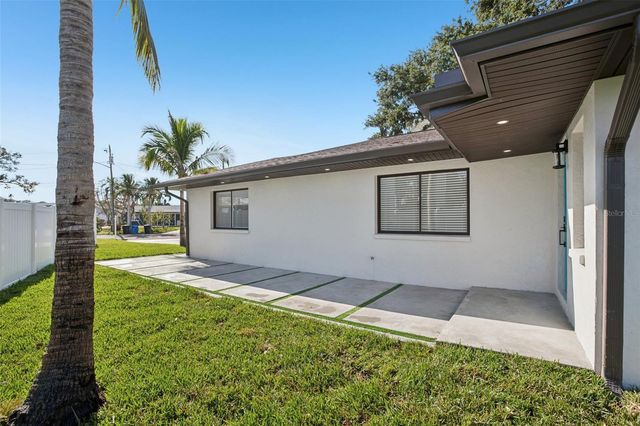 1739 BAYOU GRANDE BOULEVARD NE, St Petersburg, FL 33703