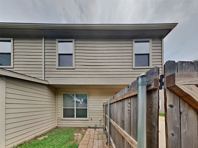 10661 Traymore Drive, Fort Worth, TX 76244