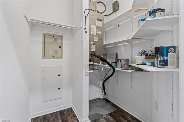 4332 Hillingdon Bnd Apt 205, Chesapeake, VA 23321